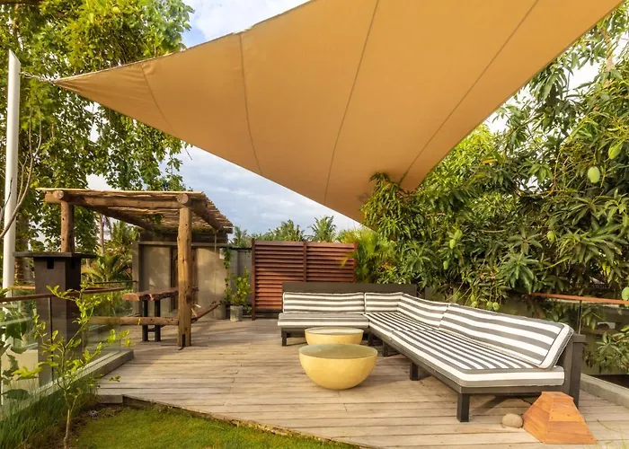 Villa Kimaya - 5-bed Berawa Luxury With Complimentary Pool Fence *