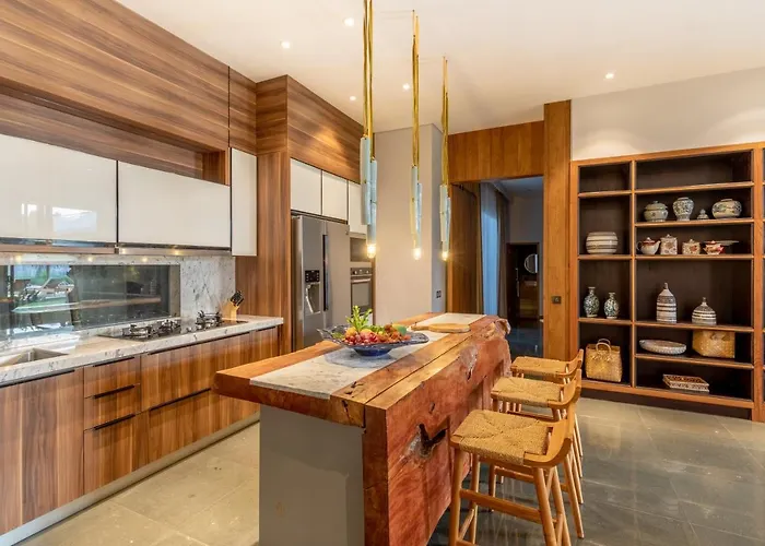 Kimaya - 5-bed Berawa Luxury With Complimentary Pool Fence Villa *