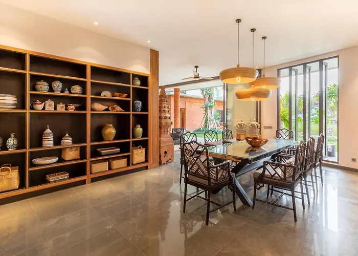 Kimaya - 5-bed Berawa Luxury With Complimentary Pool Fence Villa