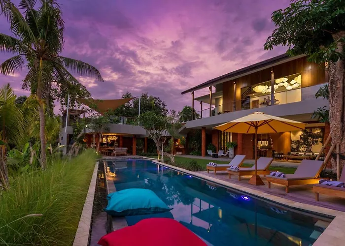 Kimaya - 5-bed Berawa Luxury With Complimentary Pool Fence * Canggu (Bali)