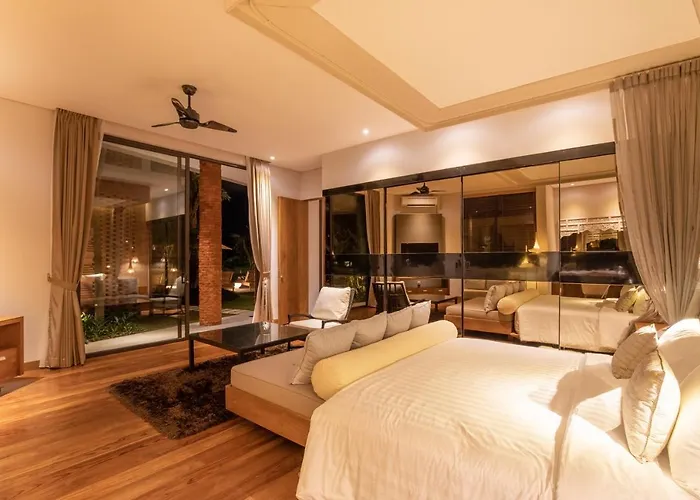 Kimaya - 5-bed Berawa Luxury With Complimentary Pool Fence Canggu (Bali)