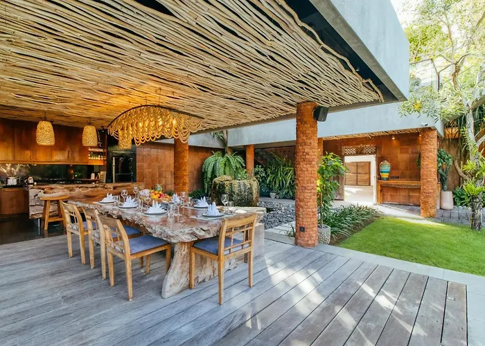 Kimaya - 5-bed Berawa Luxury With Complimentary Pool Fence