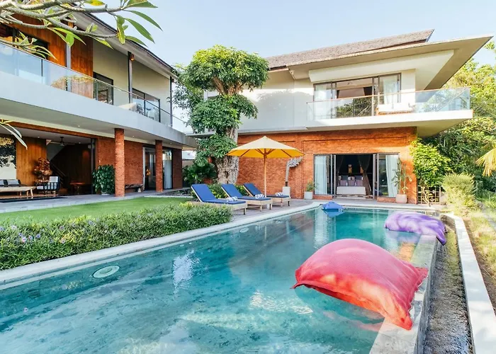 Kimaya - 5-bed Berawa Luxury With Complimentary Pool Fence Villa *