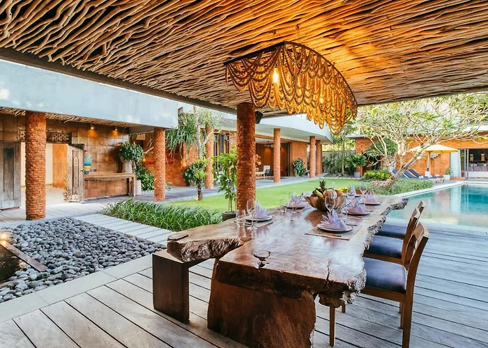 Villa Kimaya - 5-bed Berawa Luxury With Complimentary Pool Fence *