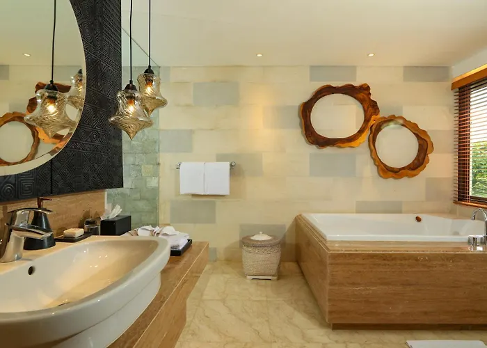 Kimaya - 5-bed Berawa Luxury With Complimentary Pool Fence Villa *