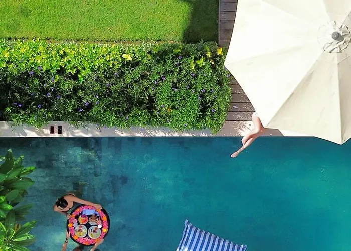 Kimaya - 5-bed Berawa Luxury With Complimentary Pool Fence Canggu (Bali)
