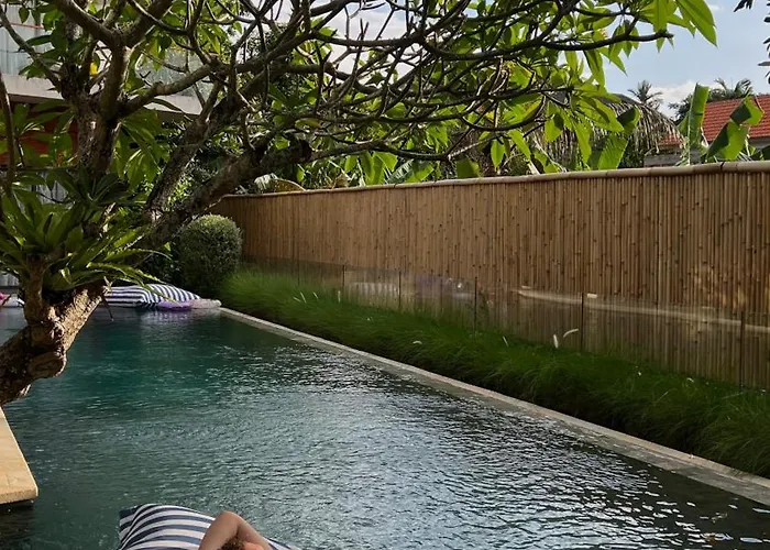 Villa Kimaya - 5-bed Berawa Luxury With Complimentary Pool Fence